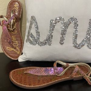 NWOT SAM EDELMAN Tstrap sandals flats sz 8